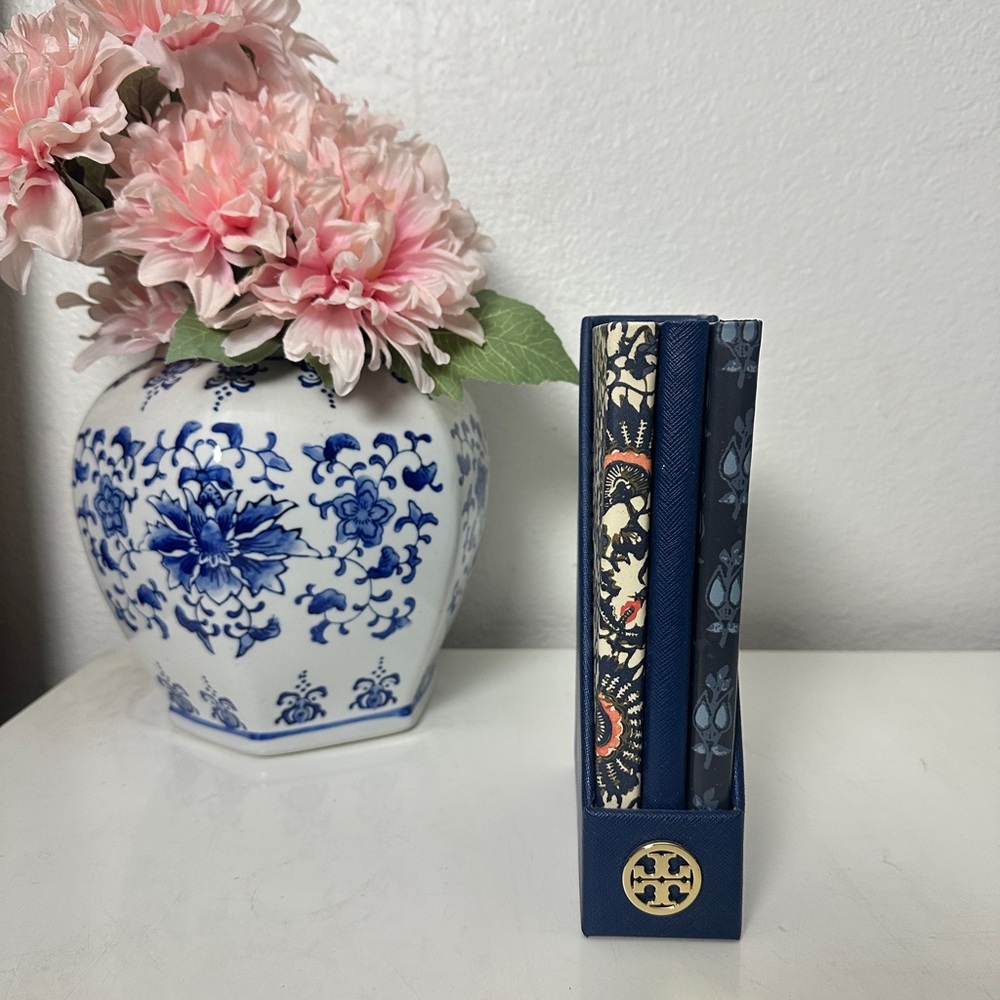3 Tory Burch note books with case